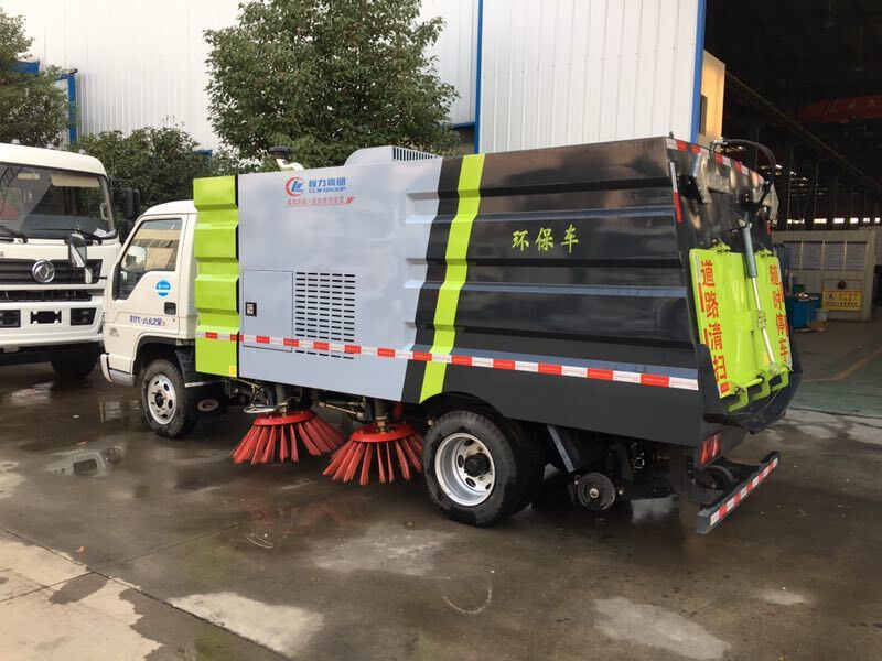 福田2600掃路車(chē)圖片