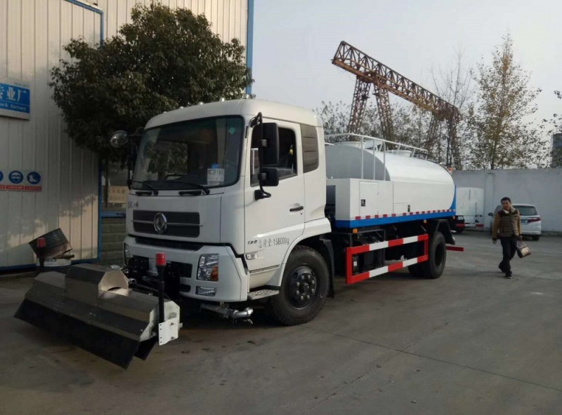 東風(fēng)天錦型道路清洗車(chē)