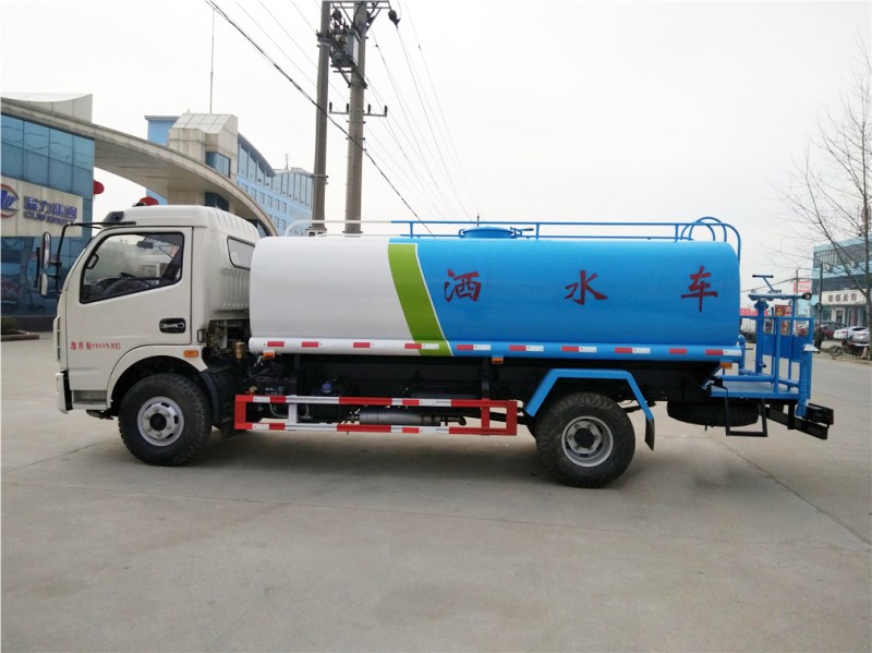 東風多利卡(9.5方)綠化噴灑車 東風多利卡(9.5方)綠化噴灑車圖片