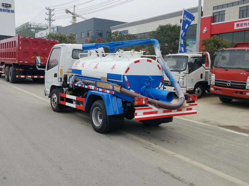 凱馬2方藍牌吸糞車