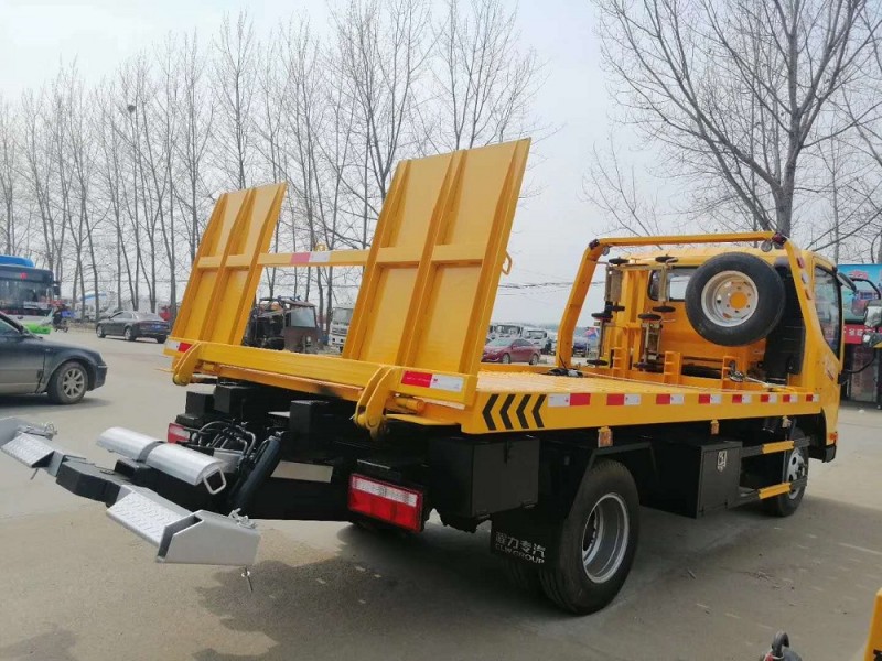 解放虎V藍(lán)牌一拖二清障車