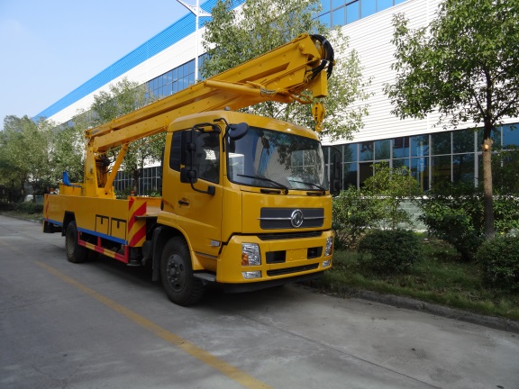 東風天錦20-22米高空作業(yè)車圖片
