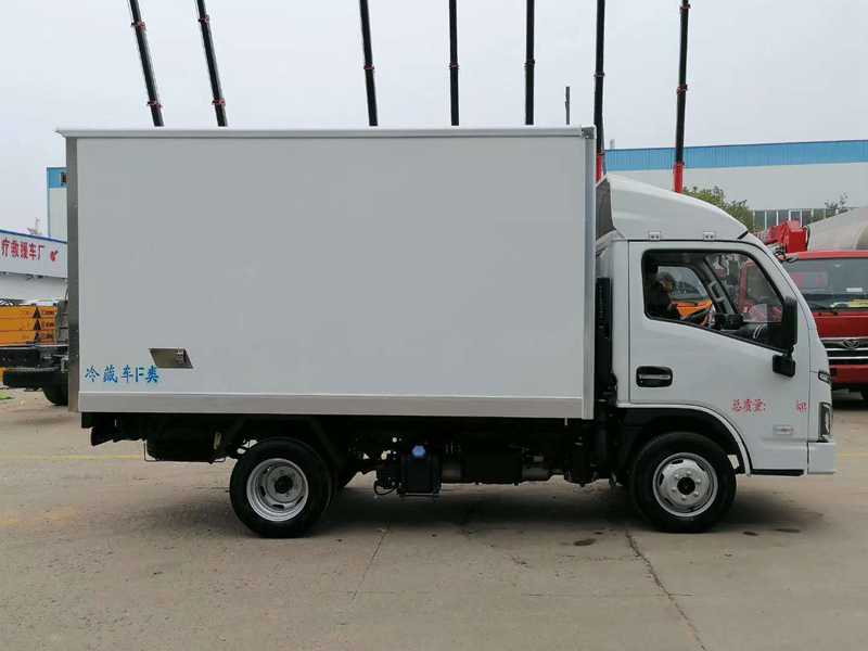 躍進(jìn)福運(yùn)S80冷藏車圖片
