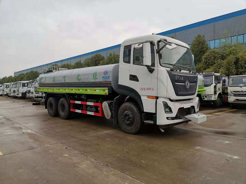 東風(fēng)天龍灑水車（18方）